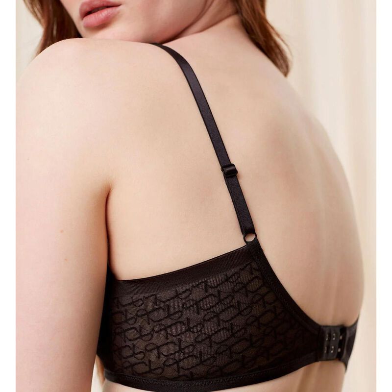 Triumph Signature Sheer Wirefree Bra image number 3
